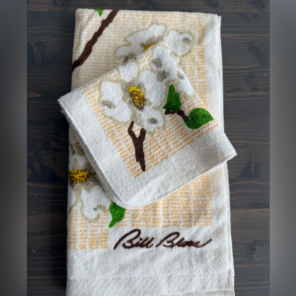 Vintage new dead stock face cloth and hand towel by Bill Blass